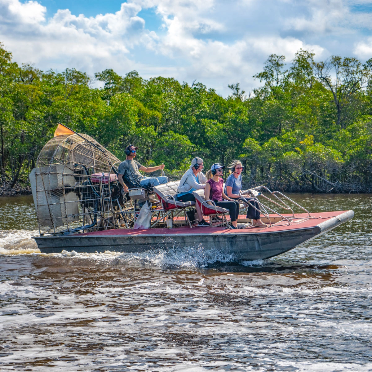 Taxi service to Everglades airboat tours from Naples FL